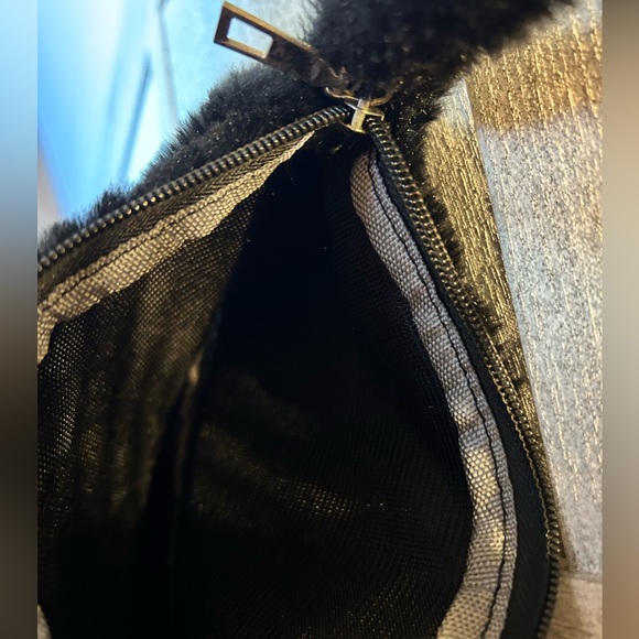 BUNDLE-(2) Small Shoulder Purses Black & Cow Animal Print zipper Closure unlined - Picture 3 of 6